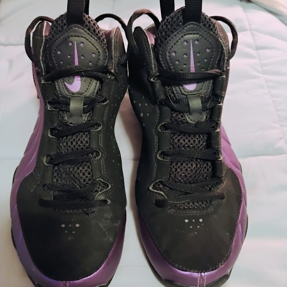 Nike Youth Boys Black and Purple Athletic Shoes